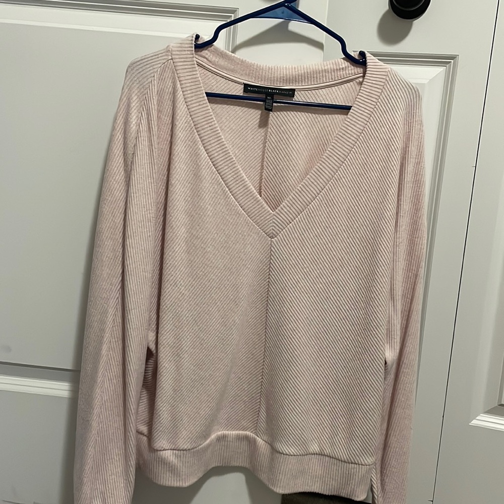 WHBM vneck